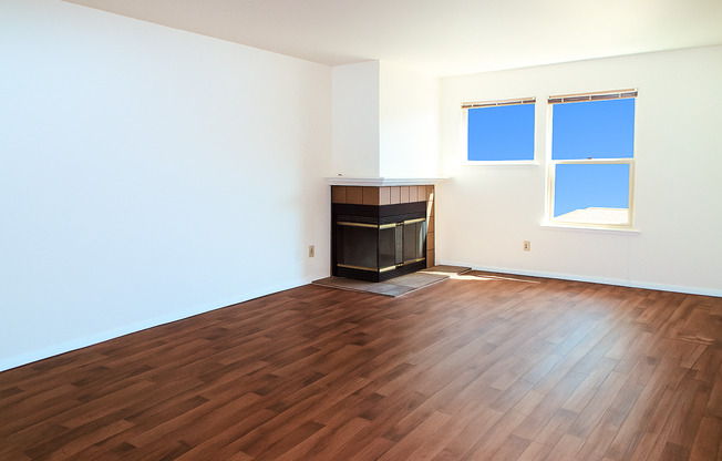 3 beds, 2 baths, 1,195 sqft, $3,553, Unit 306