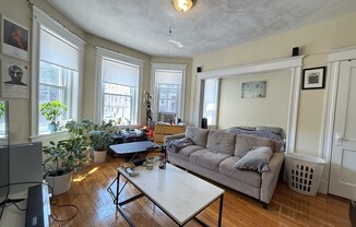 60 Woodstock Ave