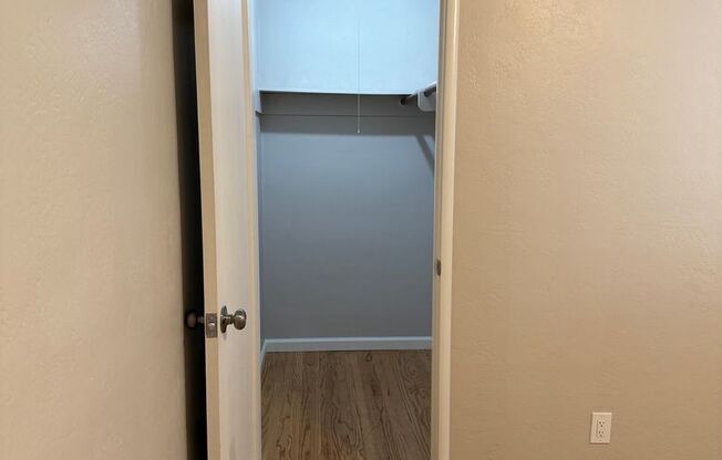 1 bed, 1 bath, $1,595, Unit 8