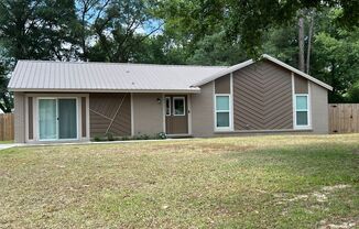 Charming Home in North Milton