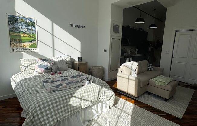Studio, 1 bath, 450 sqft, $1,125, Unit Unit 108