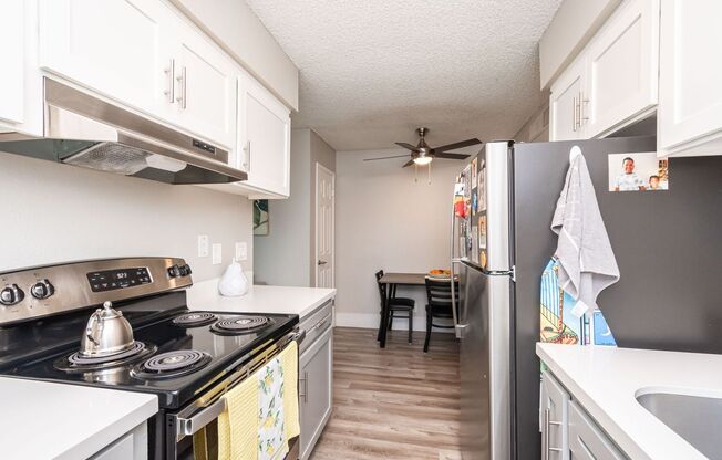 1 bed, 1 bath, 592 sqft, $1,570