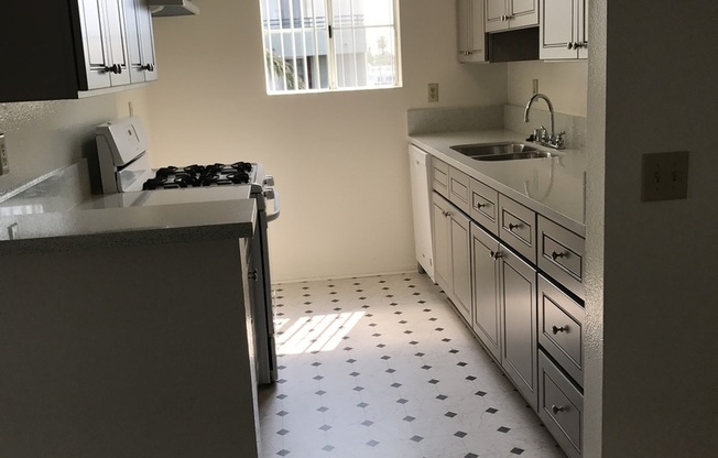 2 beds, 2 baths, 1,000 sqft, $2,875, Unit 201