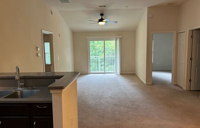 2 beds, 2 baths, $1,595