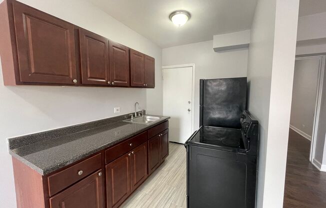 3 beds, 2 baths, $2,495, Unit 4515-3D