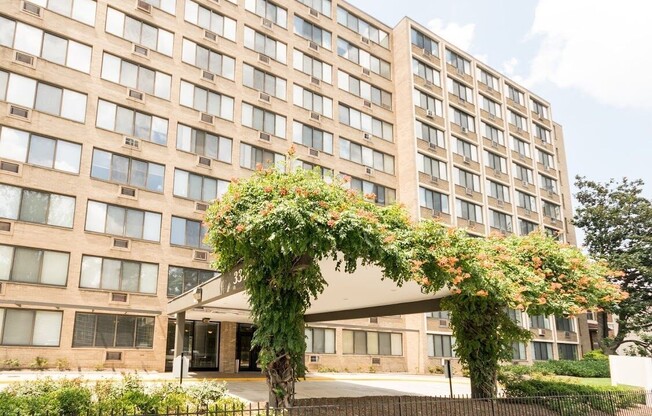 Studio, 1 bath, 405 sqft, $1,375, Unit 0104