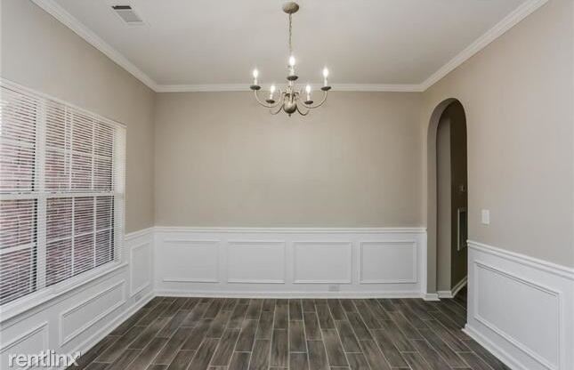 122 R Newry Drive