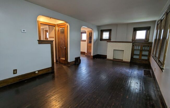 Large, spacious home for rent!