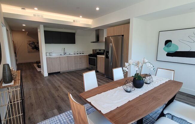 862 Moraga Dr.