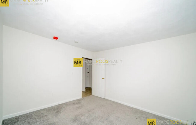 360 Market St Apt 18