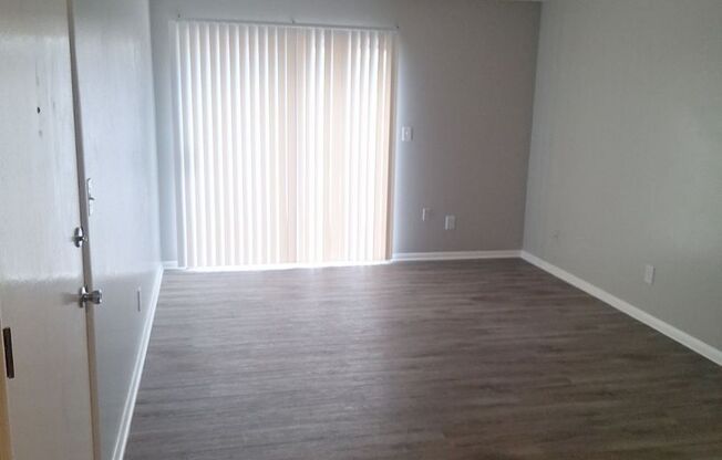 1 bed, 1 bath, 600 sqft, $675, Unit 208