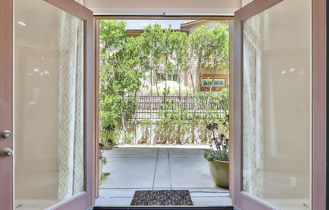 3BED/3BATH Townhome in Thousand Oaks