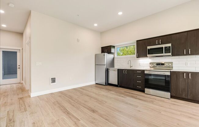 3 beds, 2 baths, 1,177 sqft, $2,349, Unit E340