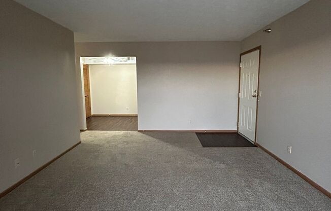 Southwinds Apts. (4712 Virginia St.)