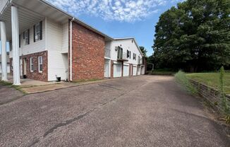3210 Oak Knoll