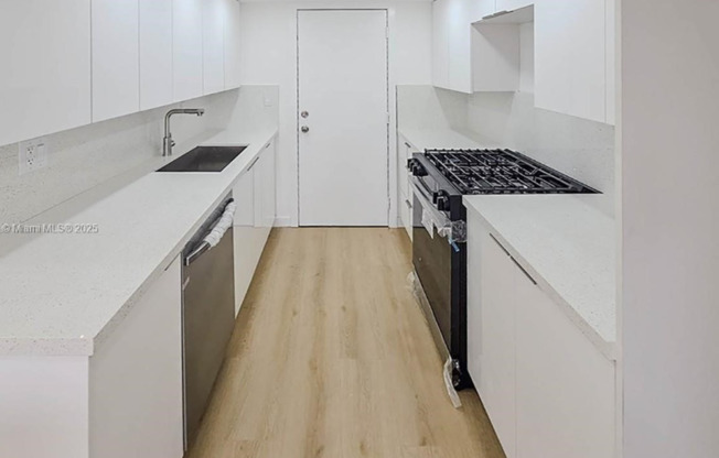 17911 NW 68th Ave Apt M202