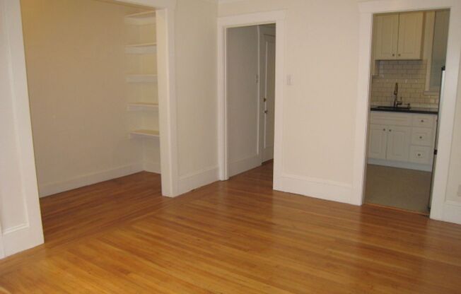 Studio, 1 bath, 352 sqft, $1,795, Unit 01