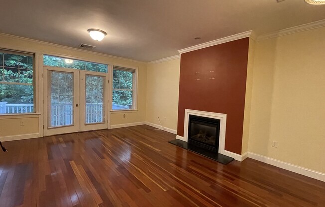 2 beds, 2 baths, 1,000 sqft, $2,500, Unit 8