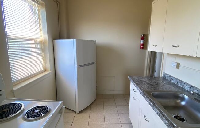 1 bed, 1 bath, 623 sqft, $1,000, Unit C63