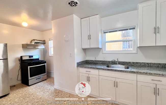 1 bed, 1 bath, $1,895, Unit A