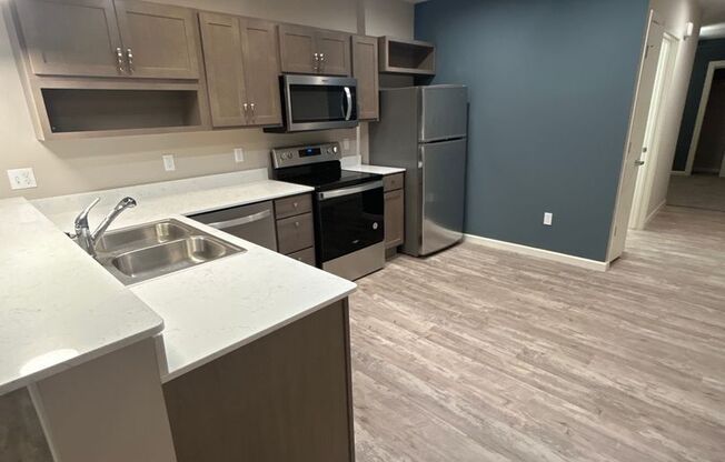 Studio, 1 bath, 500 sqft, $995, Unit 26