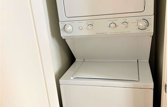 1 bed, 1 bath, 500 sqft, $2,500, Unit 505