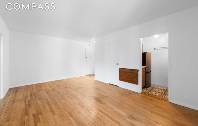 Studio, 1 bath, $1,850, Unit 4WS