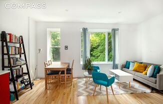 430 MARKS AVE 2