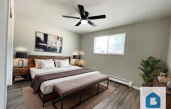 4226-4228 Forrest Hill