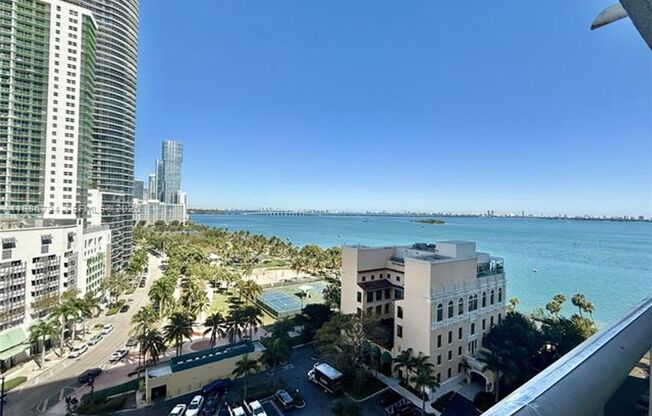 1717 Bayshore Dr Apt # A-1548 (A11986724)