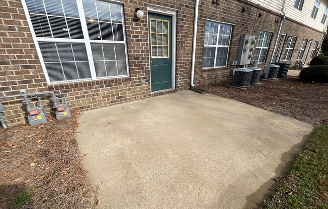 1 bed, 1 bath, 765 sqft, $1,075, Unit 2700-3