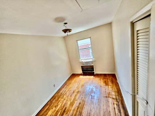 2333 BRONXWOOD AVE
