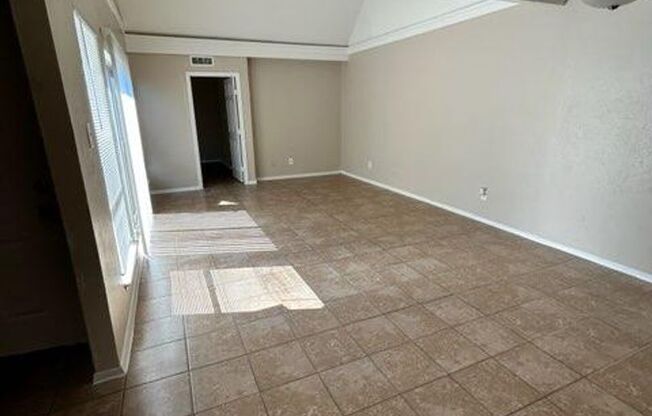 3 beds, 2 baths, 1,350 sqft, $2,055, Unit 3-1623-B