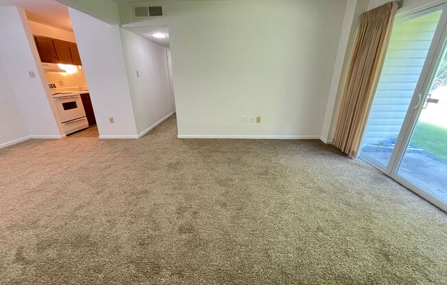 2 beds, 1 bath, $1,450