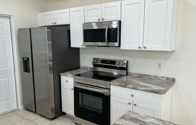 $1,895 * Annual * Fully Remodeled * 2 Bed / 1 Bath * Single Family * Quick Move-In