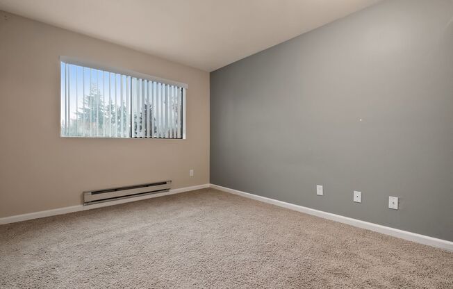1 bed, 1 bath, 570 sqft, $1,650, Unit 1-110