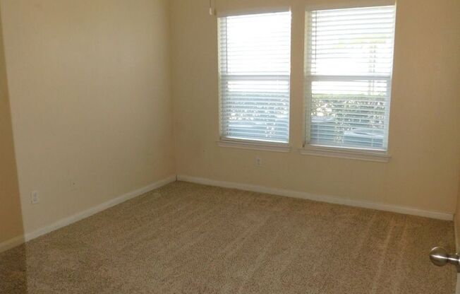 1 bed, 1 bath, $1,000