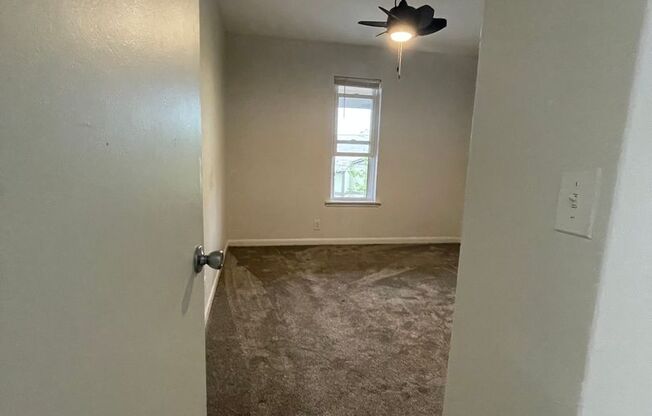 2 beds, 1 bath, $1,475