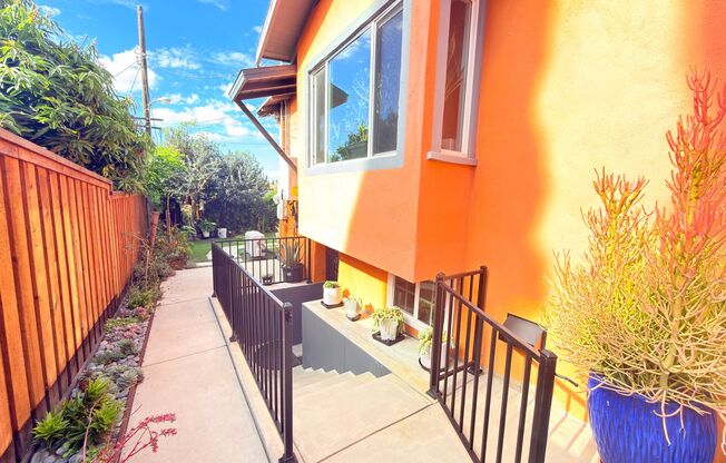 Vista Pl &amp; Marie Ave