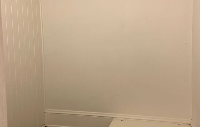 Studio, 1 bath, 375 sqft, $795, Unit 407