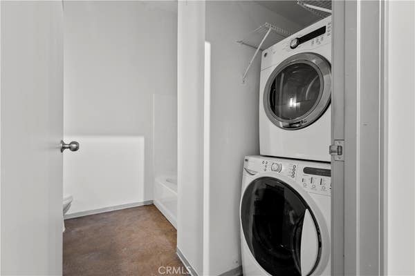Studio, 1 bath, 790 sqft, $2,050, Unit 329