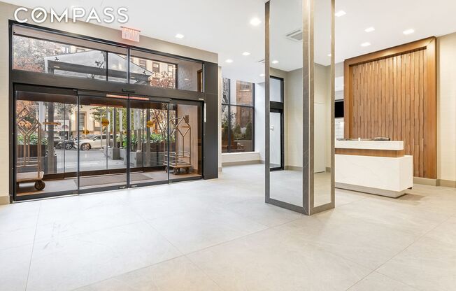 1 bed, 1.5 baths, $5,500, Unit 4H