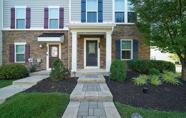 Luxury 3 Bedroom 4 Bath Townhome in Atwater Community