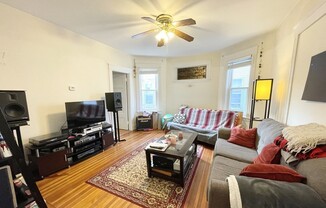 3 beds, 1 bath, $3,600, Unit 1