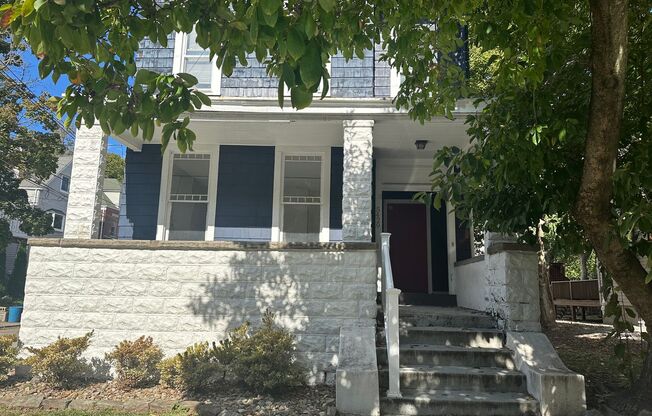 *** Shadyside * Large 4 Bedroom House For Rent * Incredible Location * Walk to Shopping * Renovated * Available Now ***