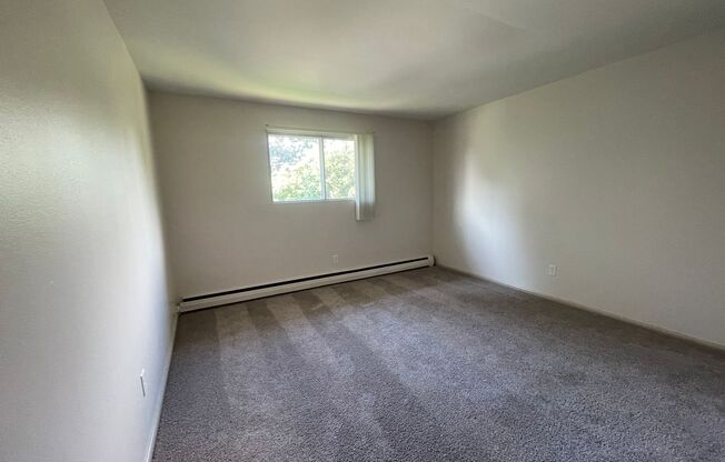 111 S Platten St