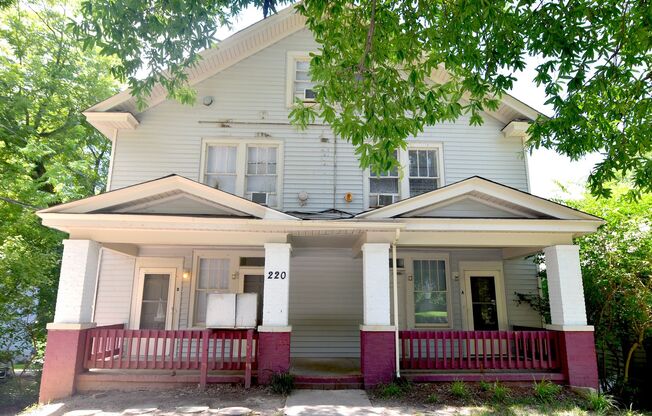 220-B Cox Ave