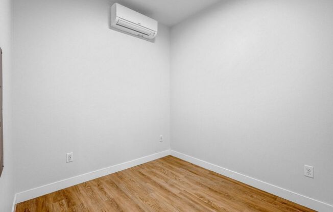 1 bed, 1 bath, 521 sqft, $1,525, Unit 411