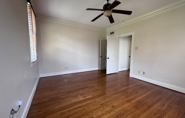 317 W University Ave