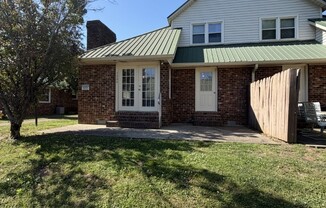 1206 HAMILTON DR